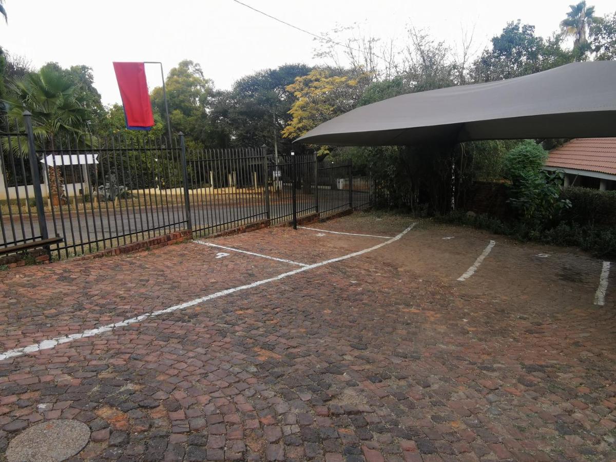 Sun Deck Lodge Hartbeespoort Exterior foto